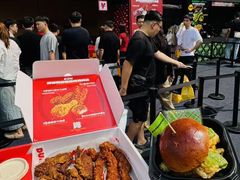 -龙湖杭州滨江天街