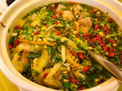 -山明水秀大饭店