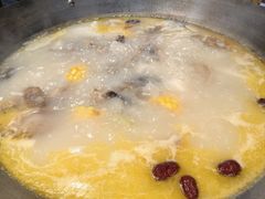 -山食炊桑拿鸡·又山私房菜