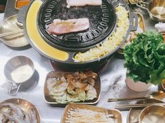 -胡悦里韩式烤肉(芝罘万达广场店)