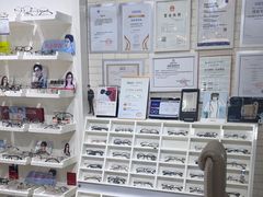 -诺柯视眼镜-蔡司依视路官方工厂店(淞南一店)