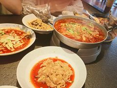 -万重锦·人文川菜馆(骡马市店)