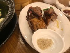 脆皮烧乳鸽-富豪酒家(正大广场店)