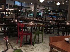 -ROAST coffee & eatery