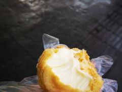 香草脆皮冰淇棱泡芙-老香港蛋糕(梓桐苑店)