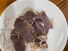 -何永光123鲜牛肉馆(1号店)