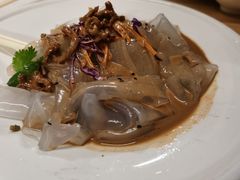 招牌手工大拉皮-关东小磨东北菜(上海长风大悦城店)
