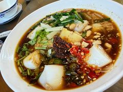 建水凉卷粉-香满楼.建水老宅院