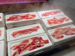 -四囍码头海鲜烧烤自助火锅(外滩南京东路悦荟广场店)