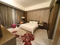 -南阳建业森林半岛假日酒店