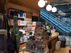 -百新书局(尚悦湾店)