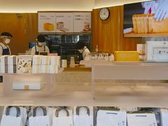 -银座仁志川·生吐司专门店(香港广场店)