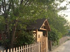 -尚庄度假村·庭台树下·户外烧烤·团建CS·轰趴营地(上庄水库店)
