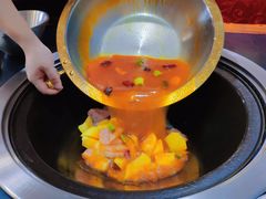 -老刘生态大鱼坊铁锅炖鱼(赛马场店)
