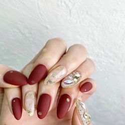 -Pink You美甲洗眉纹绣定制中心