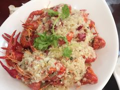 -扒虾小妹儿麻辣海鲜(宏图街店)