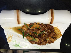 闫府私房菜(恒隆广场店)-闫府私房菜·百年鲁菜(恒隆店)