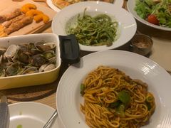 -必胜客(WOW贺州灵峰店)