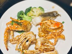 螃蟹-大中华希尔顿酒店-念自助餐·嗨啤·小龙虾