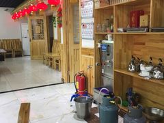 -屯老二农家铁锅炖·行业领军者(梅江店)