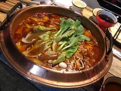 -虾弄弄海派小龙虾·牛羊蝎子火锅