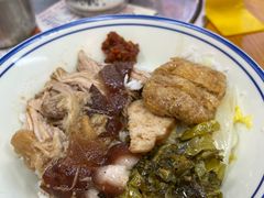 -明姨仔潮汕美食·碳炉猪脚·汕尾牛腩饭·起片鸡煲(起义路店)