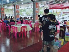 大堂-源海渔村·现捞海鲜(大角湾店)