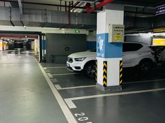 -快乐家园护理院-停车场