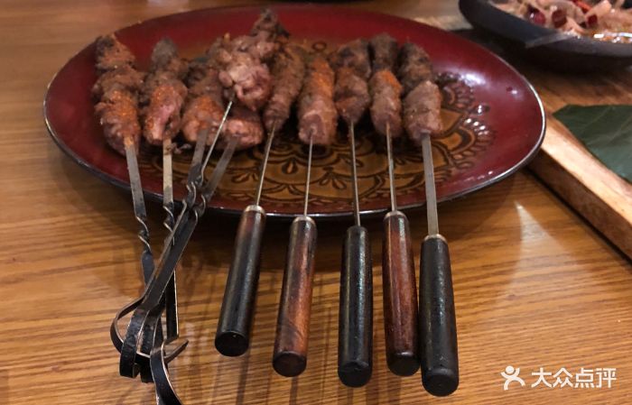 敏珠拉姆藏式主题餐厅(建邺富春江东街店)烤牦牛肉串图片 - 第1张