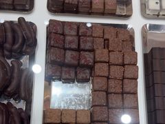 -VENCHI 闻绮(上海佛罗伦萨小镇店)