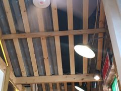 靠窗位-老三样·美食研究中心(世贸路店)