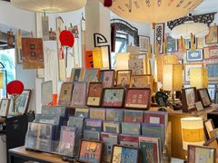 -邊城書店