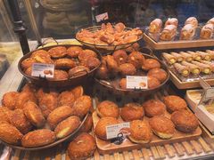 -巴黎贝甜(大宁国际商业广场店)