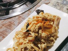 -闯关东牛排牛尾一锅香(龙源路店)