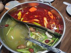 -乡土黄·鲜牛肉火锅·小龙虾(兴业街店)