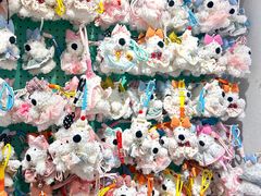 -义乌小商品批发市场(中国小商品城·篁园服装市场店)