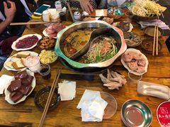 -岗上渣渣老火锅(两路口店)