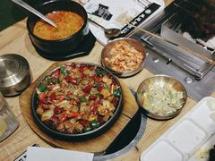 -延边河坝烧烤串城(车公庙店)
