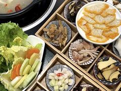 -野菌皇海景野生菌火锅(滨海大道店)