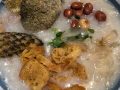金牌荔湾艇仔粥-华辉拉肠(宝华店)