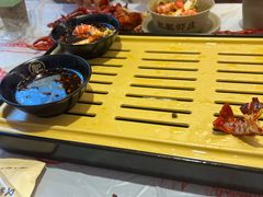 -肥肥虾庄·金牌油焖大虾(汉口城市广场店)