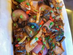 野生黄鳝爆炒-日上山庄中餐厅