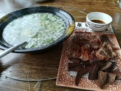 -乔家小院•本地小海鲜•非遗驴肉(万年泉路店)