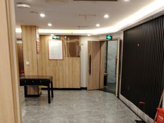 -有红鸡毛店·川菜(建设路店)
