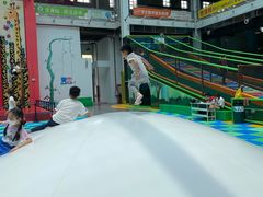 -蒙特利亲子乐园