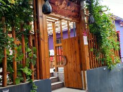 -百里峡七彩艺术小镇