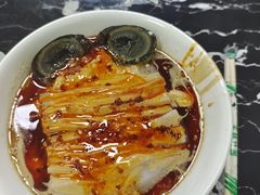 -何老二卤汁凉粉