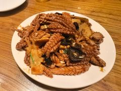 -泉畔人家·老济南经典鲁菜(大明湖店)