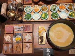 -银米·云南传统过桥米线(双廊黑金冠店)