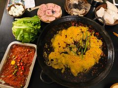 -岗上渣渣老火锅(两路口店)